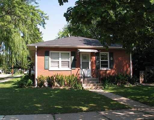 2nd image of 1133 N Ash St