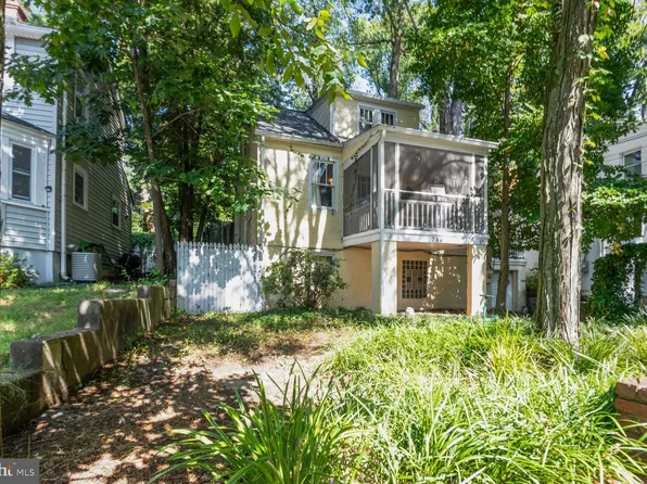 706 Maplewood Ave, Takoma Park, MD 20912