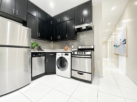 4th image of 120 W 109th St #4SR