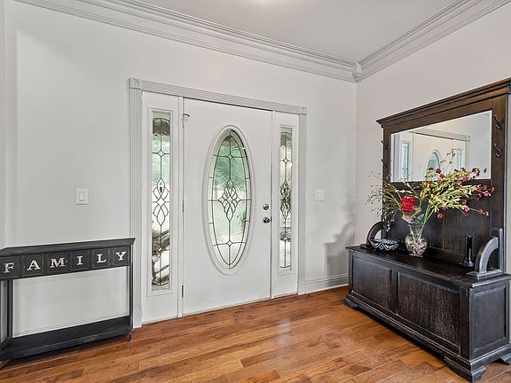3rd image of 13397 Whispering Oaks Ln