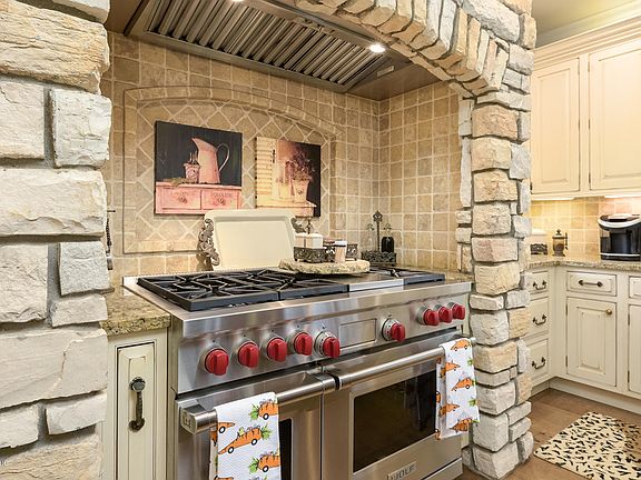 5th image of 8894 Marsh Creek Cir