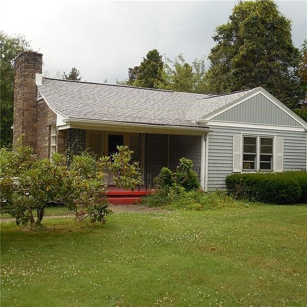1st image of 943 N Buhl Farm Dr