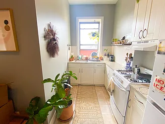 Rented by Sidewalk Realty LLC