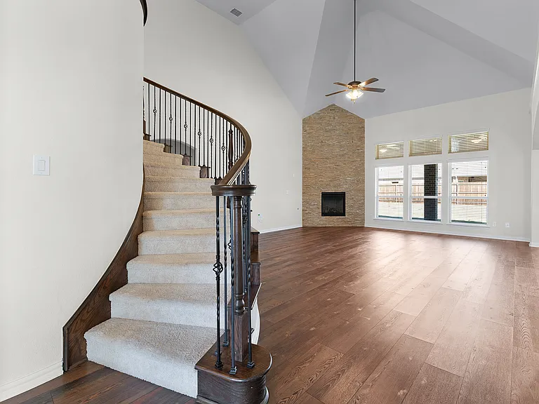 1209 Rogers Pkwy — Photo 8