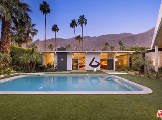 992 N Fairview Cir, Palm Springs, CA 92262