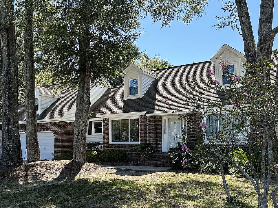 1st image of 947 Foxcroft Rd