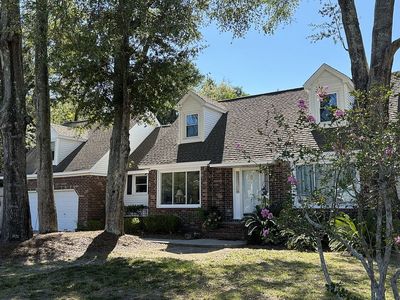 947 Foxcroft Rd, Charleston, SC 29412