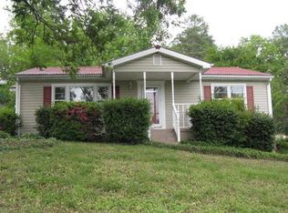 137 N Pine St, Rossville, GA 30741