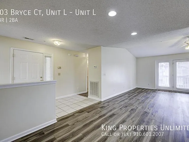 803 Bryce Ct #L — Photo 11
