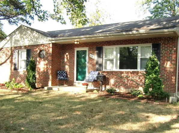 834 S Sappington Rd, Saint Louis, MO 63126