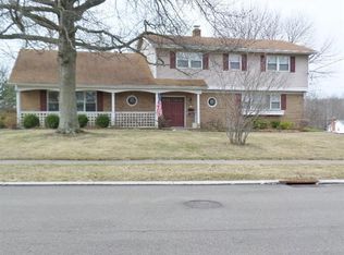3143 Werkridge Dr, Cincinnati, OH 45248