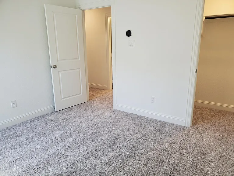 1513 Hamlisch Ave — Photo 28