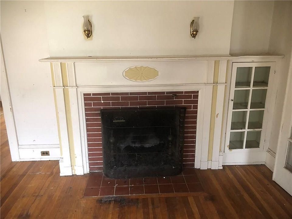 2nd image of 19 Central Ave