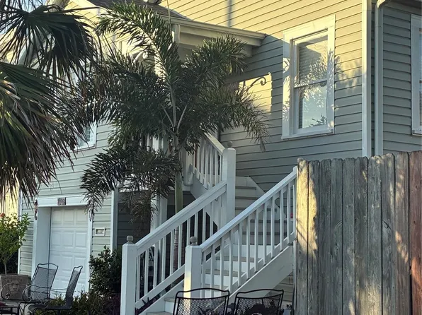 2314 33rd St, Galveston, TX 77550