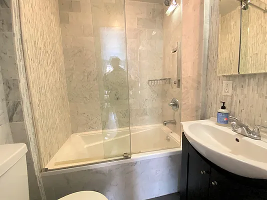 Rented by Oxford Property Group | media 9