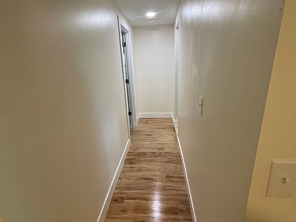 5th image of 141 Belle Ave