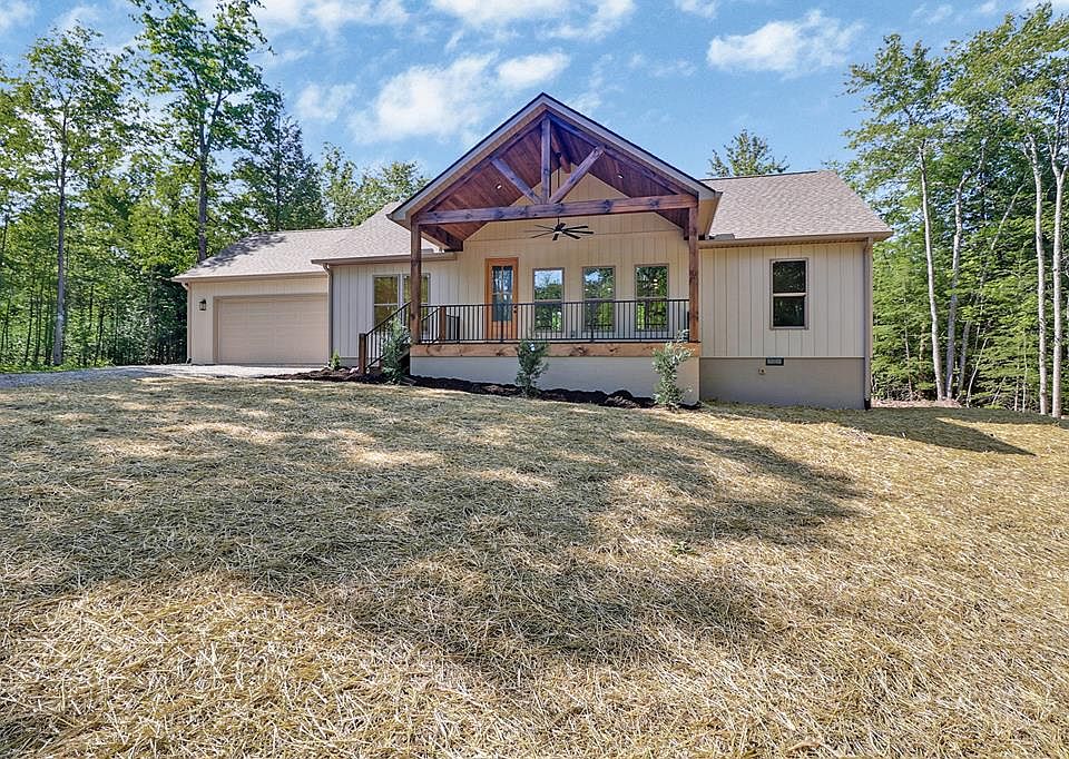 1st image of 210 Creekview Ct