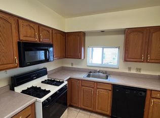 300 Boggs Ave #2R, Pittsburgh, PA 15211
