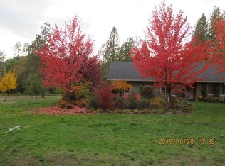 12255 Artlin Rd, Grants Pass, OR 97526