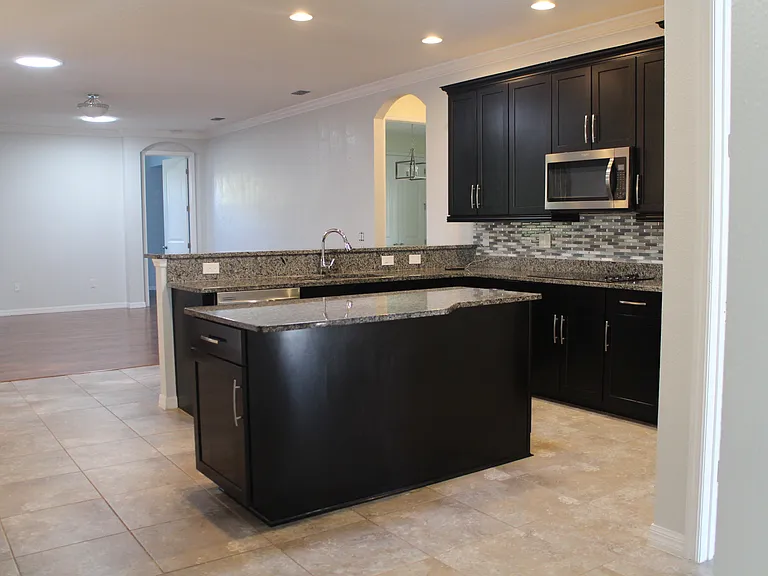 240 Volterra Way — Photo 4