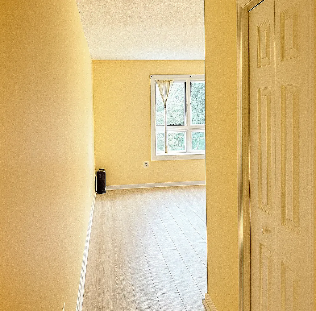 165 Cottage St — Photo 4