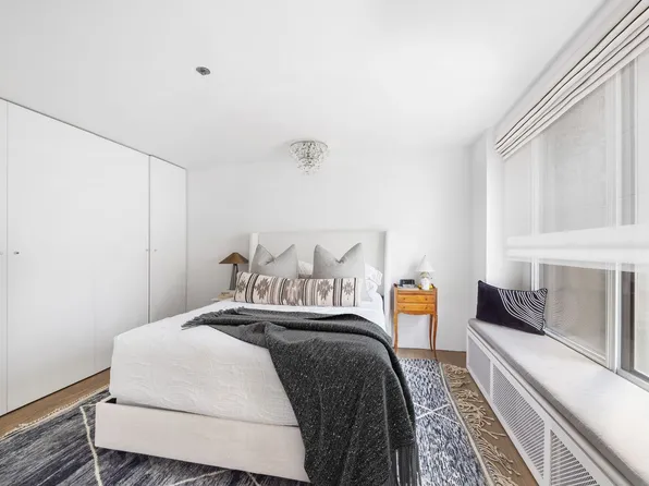 356 Broadway image 5 of 9