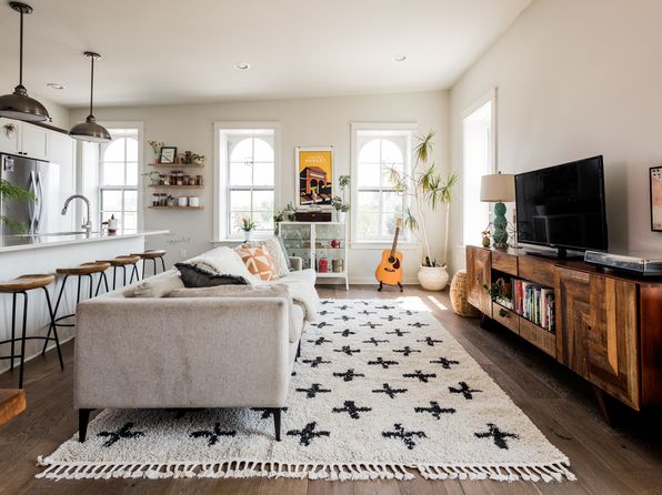 1701 Trumbull St APT 2