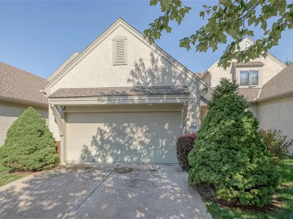 14322 Marty St, Overland Park, KS 66223