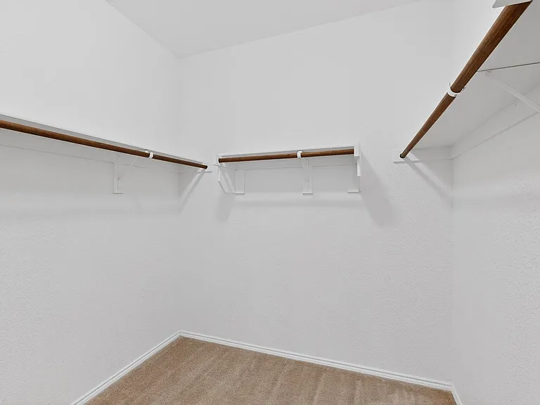 2409 Buelingo Ln — Photo 12