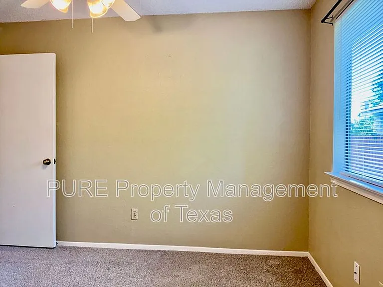 2105 Balsam Way — Photo 20