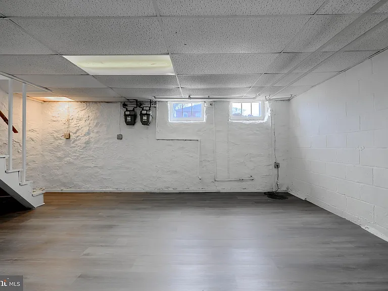 2906 Clearview Ave — Photo 14