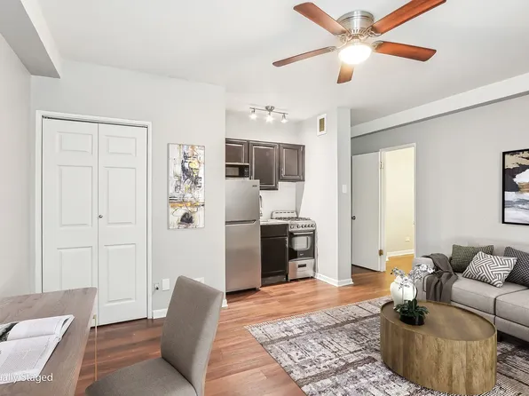 1141 N Lasalle St, Chicago, IL