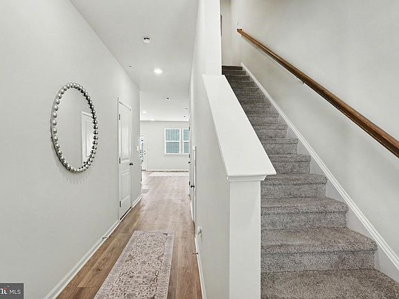 4th image of 1173 Martin Rd