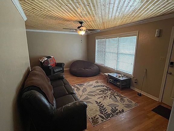 5th image of 2113 N Russell St