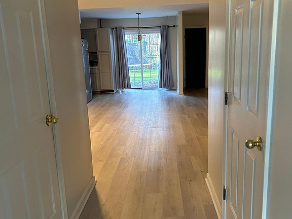 2nd image of 4010 Handley Ave