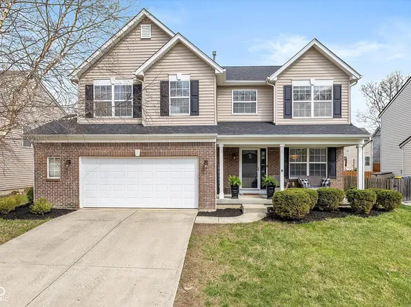 14416 Chapelwood Ln, Fishers, IN 46038