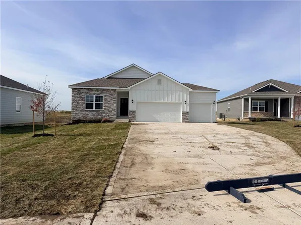 17812 Green Rd, Gardner, KS 66030