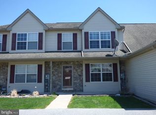 25 Yarrow Ct, Manchester, PA 17345