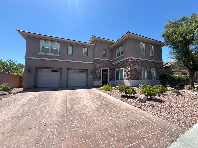 8225 Broad Peak Dr — Photo 2