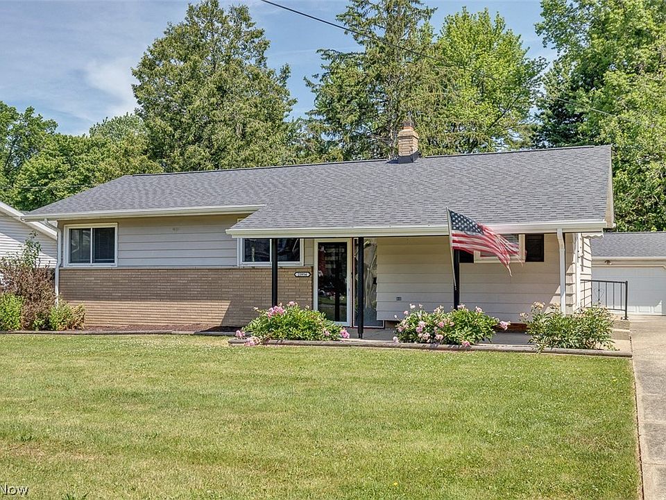 1st image of 23954 Maple Ridge Rd