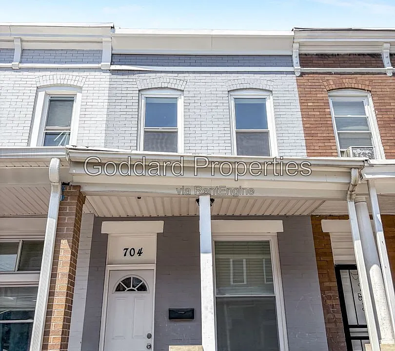 704 N Curley St