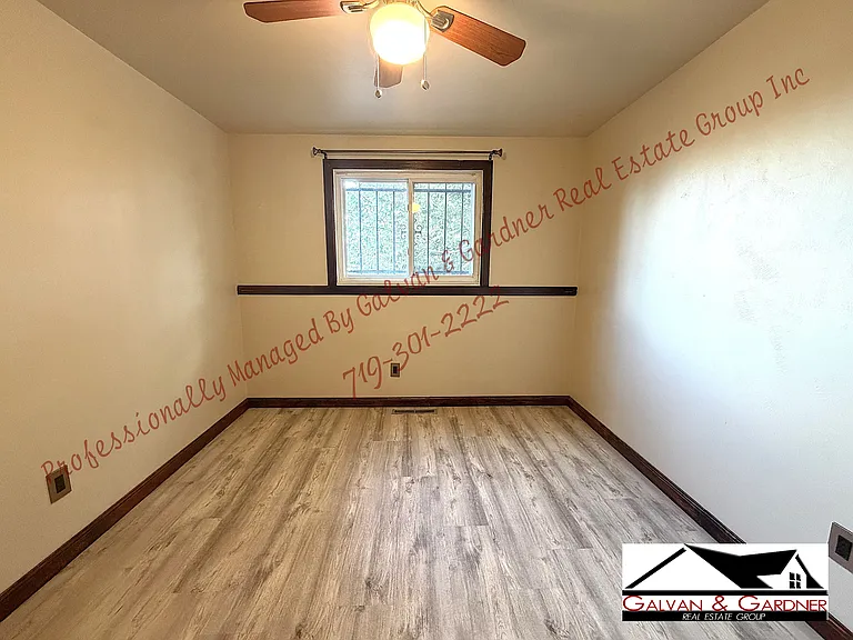 1435 Coronado Dr — Photo 15