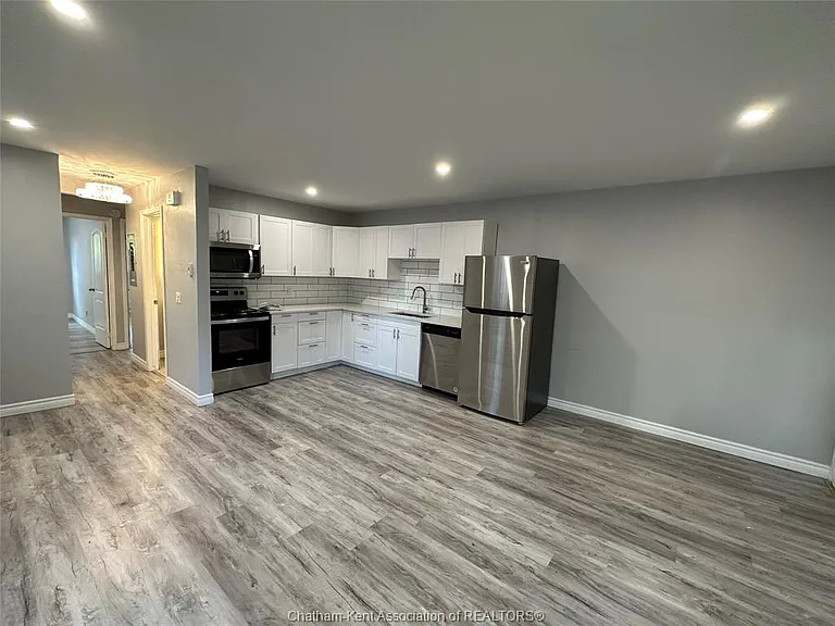 222 Saint Clair St #108 — Photo 1