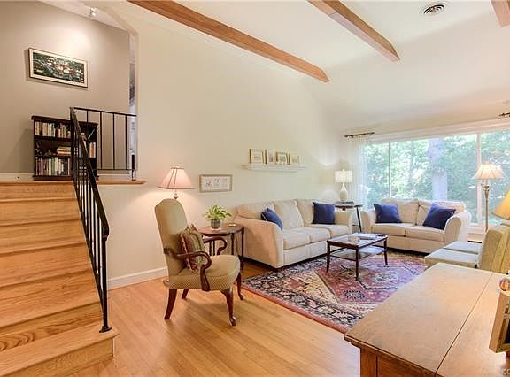4th image of 8510 Rivermont Dr