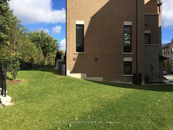 3rd image of 21 Kenneth Wood Cres