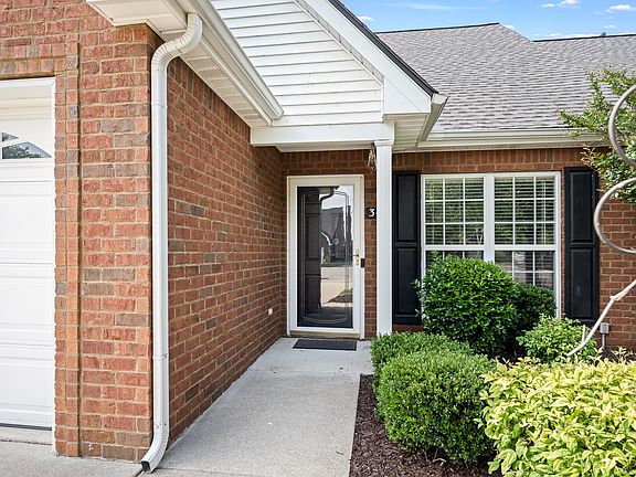 4th image of 348 Golfview Ct