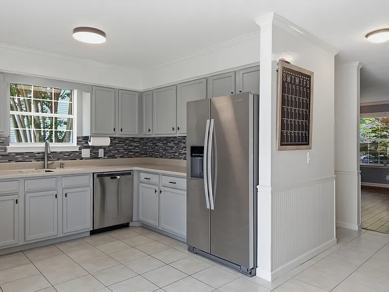 1236 Carriage Park Dr — Photo 14