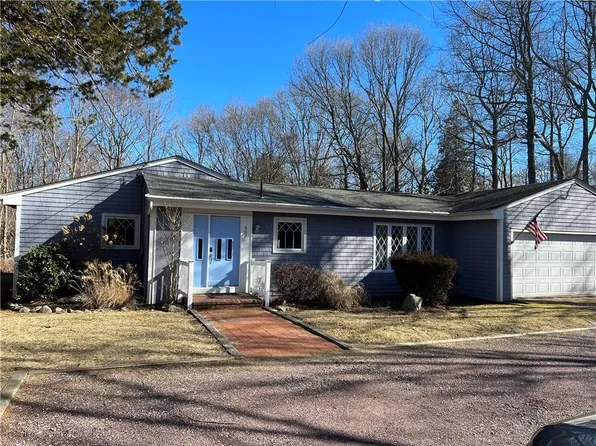 565 South Rd, South Kingstown, RI 02879