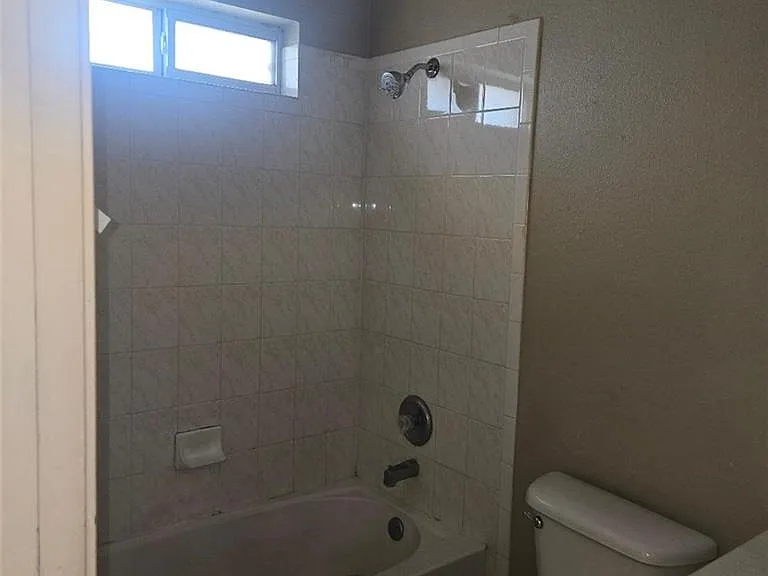 3001 Daffodil Ave #7 — Photo 11