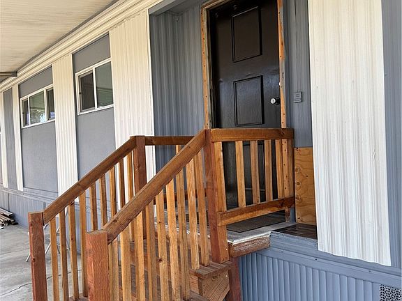 4th image of 1560 Massachuesetts Ave #46